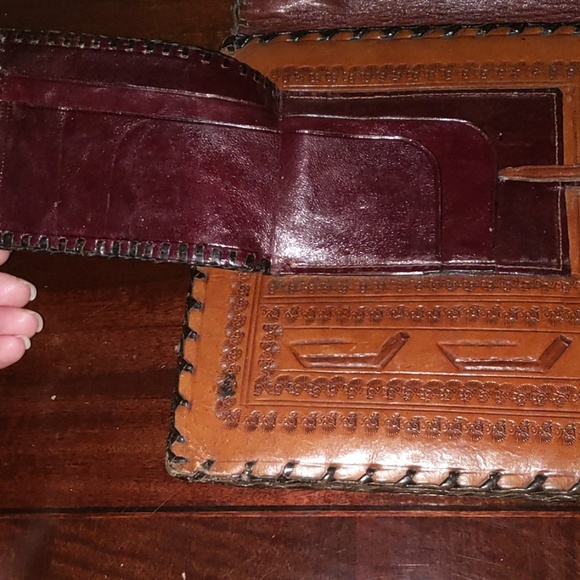 Hand Tooled Mexican Leather Bag - Picture 7 of 8